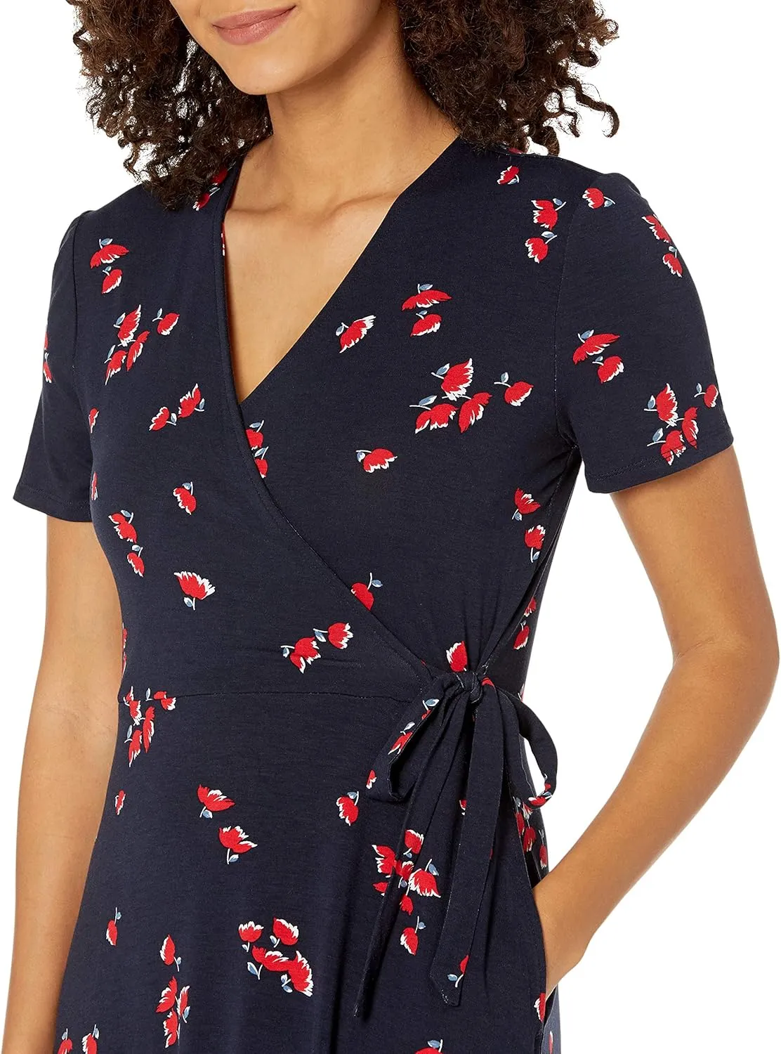 Amazon Essentials Women's Short Sleeve Faux-Wrap Dress