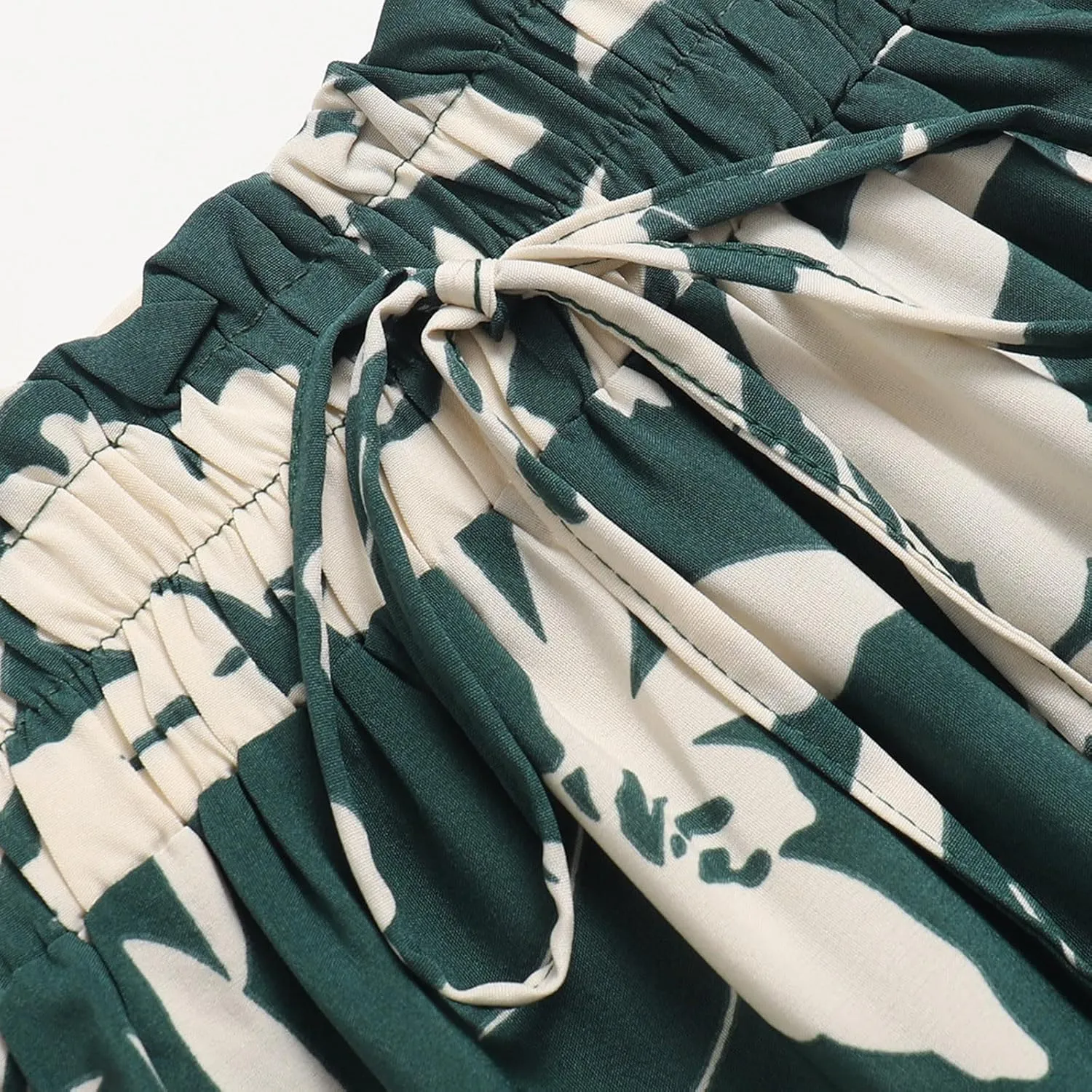 Long Skirts for Women Summer Floral Flowy Maxi Skirt Pleated High Waisted A Line Skirts Trendy Smocked Waist Skirt
