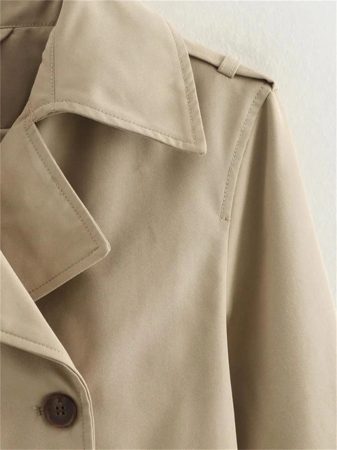 Women'S Retro Trench Coat Lapel Long Sleeved Solid Double Breasted Short Versatile Jacket